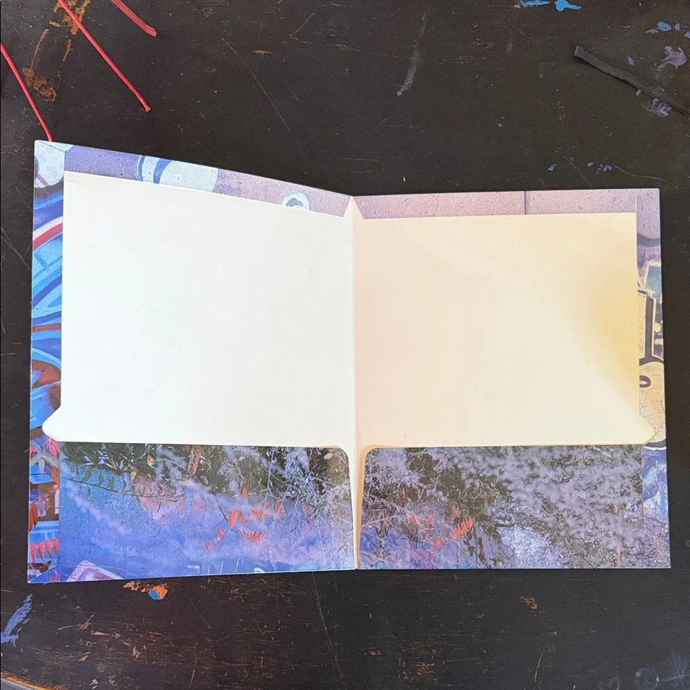 Vintage 90s folder for organizing sketches and paperwork office school work
